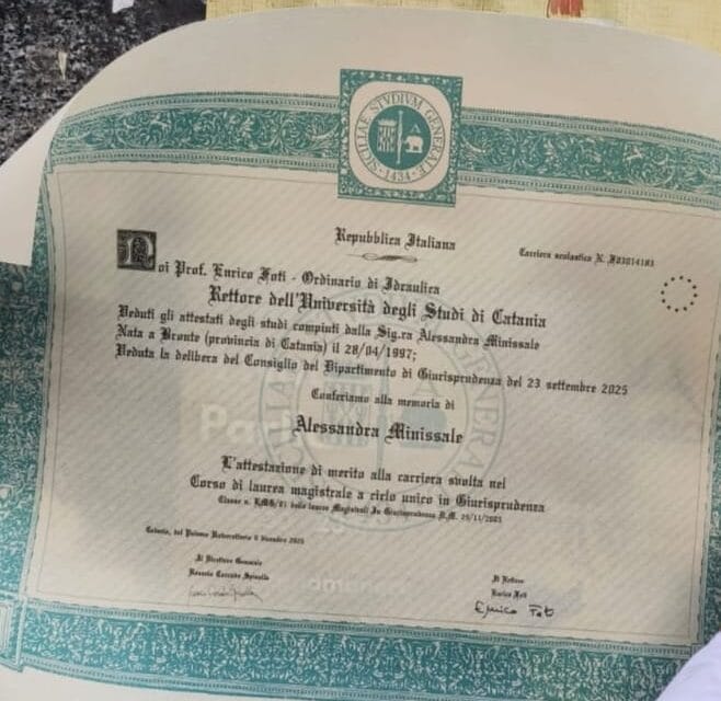 Un traguardo oltre l’assenza: laurea in Giurisprudenza ad Alessandra Minissale